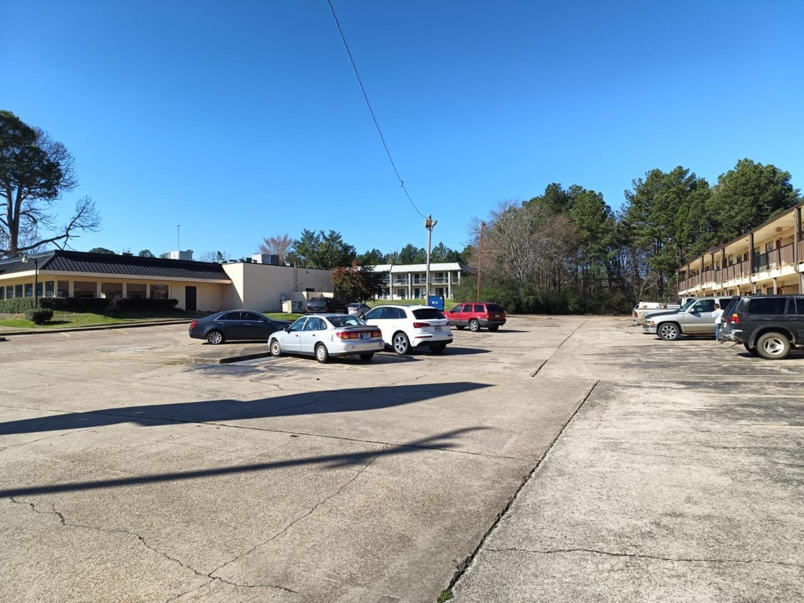 Executive Inn By Oyo Kilgore North Exterior photo